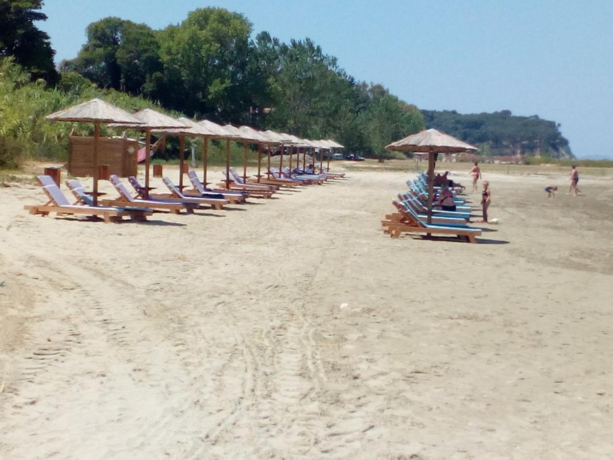 Maria'S Paradise Astrakeri Екстериор снимка